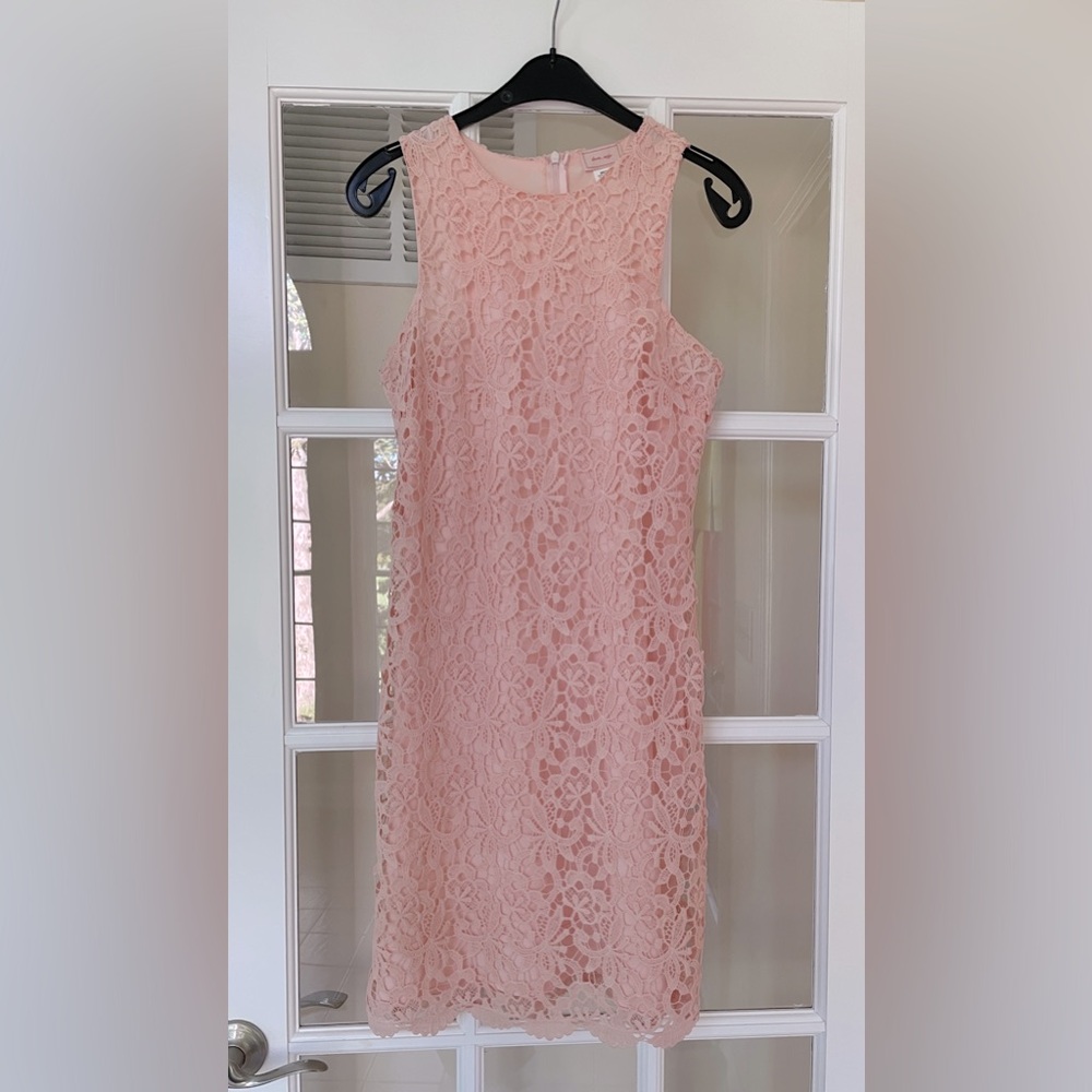 Lace midi dress - pale pink - size medium. NWOT!